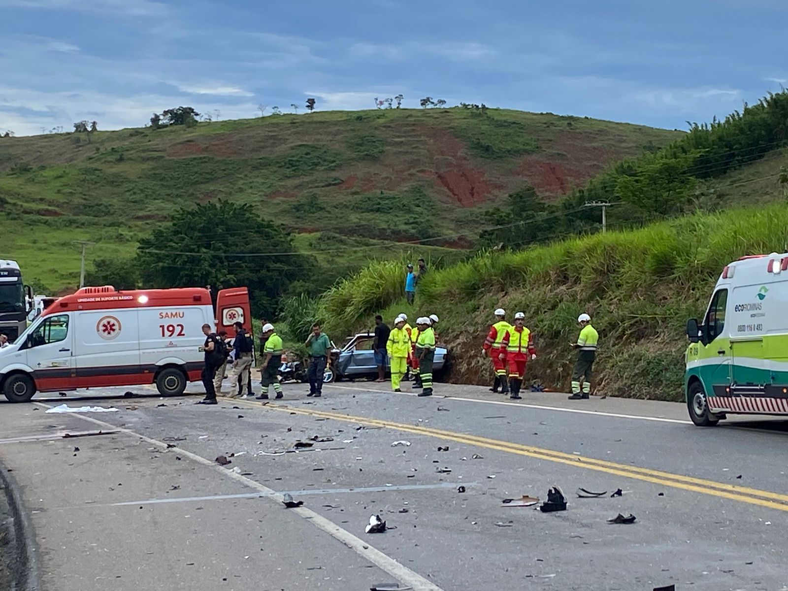 Grave acidente deixa duas pessoas mortas no perímetro urbano da BR-116 em Leopoldina