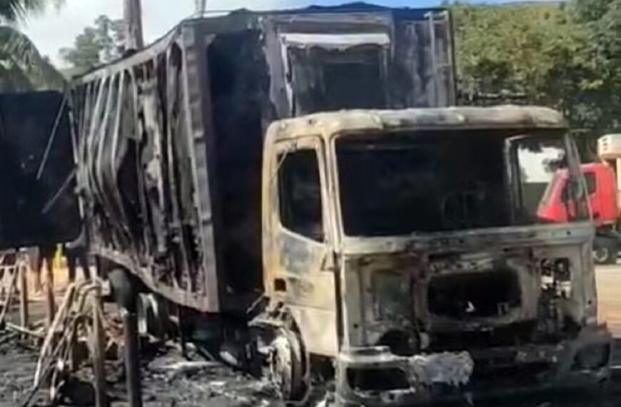 Incêndio destrói nove motos e dois caminhões em Visconde do Rio Branco