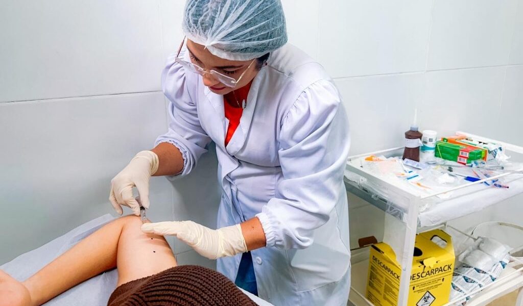 Prefeitura de Leopoldina promove Dia D do implante anticoncepcional Implanon