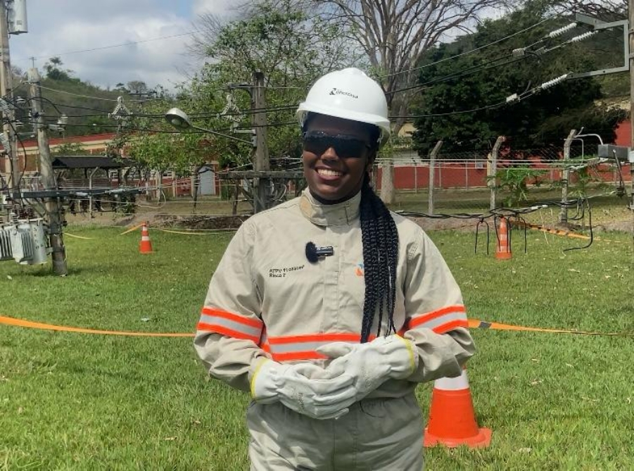 Mulheres em campo: Energisa oferece vagas técnicas preferencialmente para mulheres 
