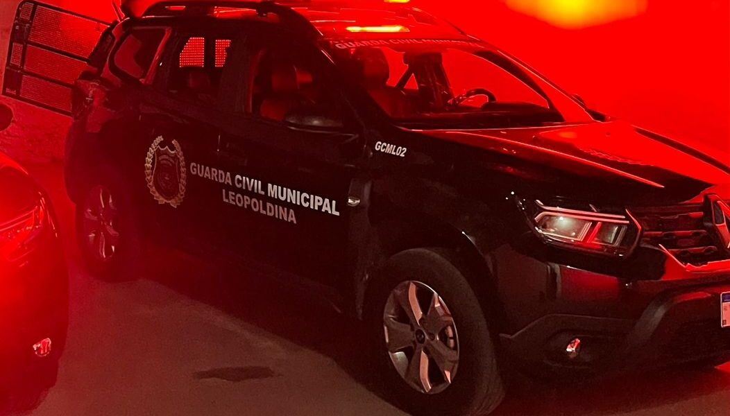 GCM prende homem após intimidar e exigir dinheiro de idosa na rodoviária de Leopoldina