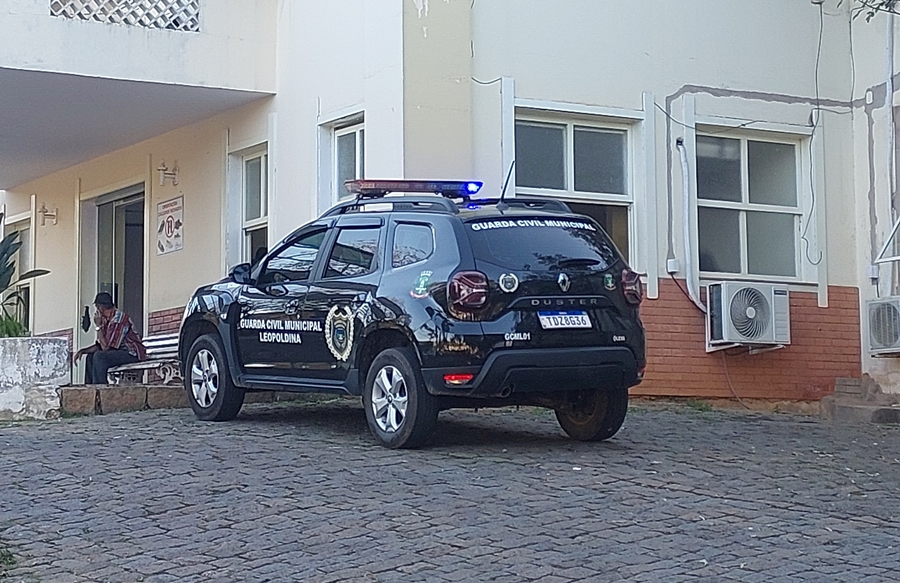 Motociclista é preso por embriaguez ao volante após acidente em Leopoldina