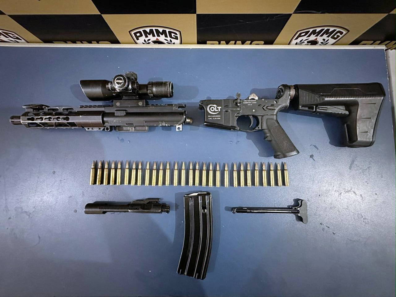 Polícia Militar apreende fuzil e prende homem durante operação em Leopoldina