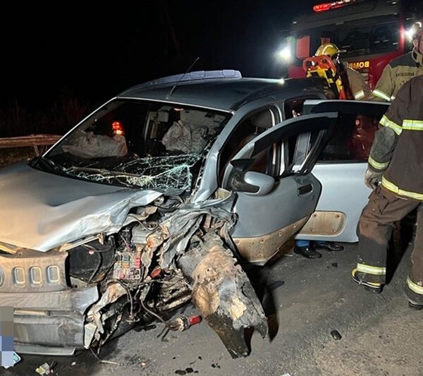 Acidente com três veículos deixa feridos na BR 356 em Muriaé