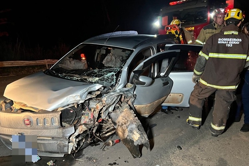 Acidente com três veículos deixa feridos na BR 356 em Muriaé