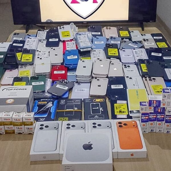 Quase R$ 1 milhão em mercadorias ilegais é apreendido pela Polícia Militar Rodoviária em Além Paraíba