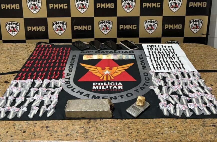 PM apreende 242 pinos de cocaína durante ação no Eldorado