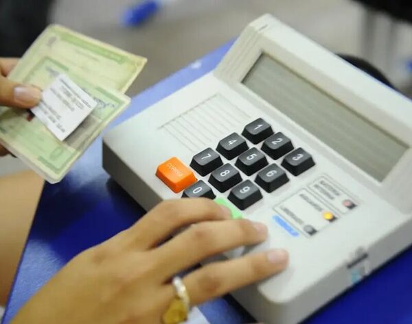 Quase 1 milhão de mineiros estão com o título de eleitor cancelado; veja como regularizar