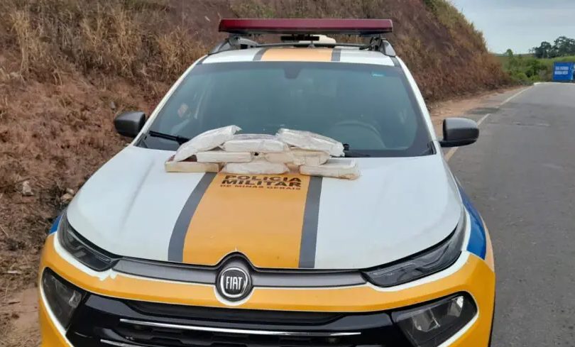 Nervosismo durante abordagem leva à descoberta de carga de cocaína