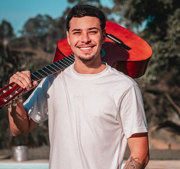Daniel Garcia: jovem cantor de Palma desponta como nova promessa do pagode regional