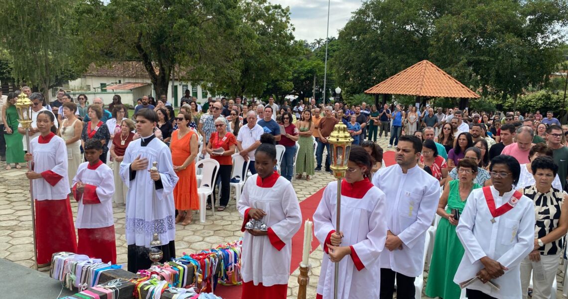 Festa da Cruz Queimada se encerra neste domingo com procissão e missa em Piacatuba