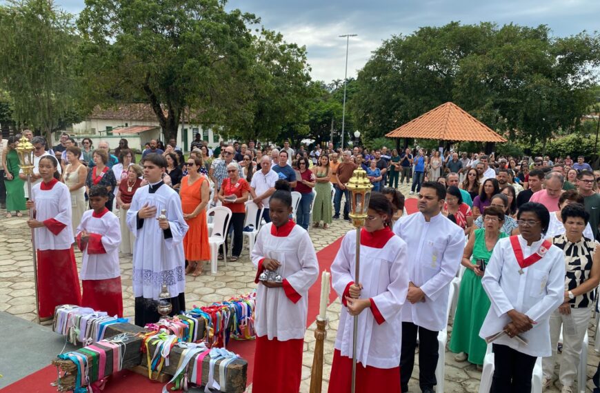 Festa da Cruz Queimada se encerra neste domingo com procissão e missa em Piacatuba