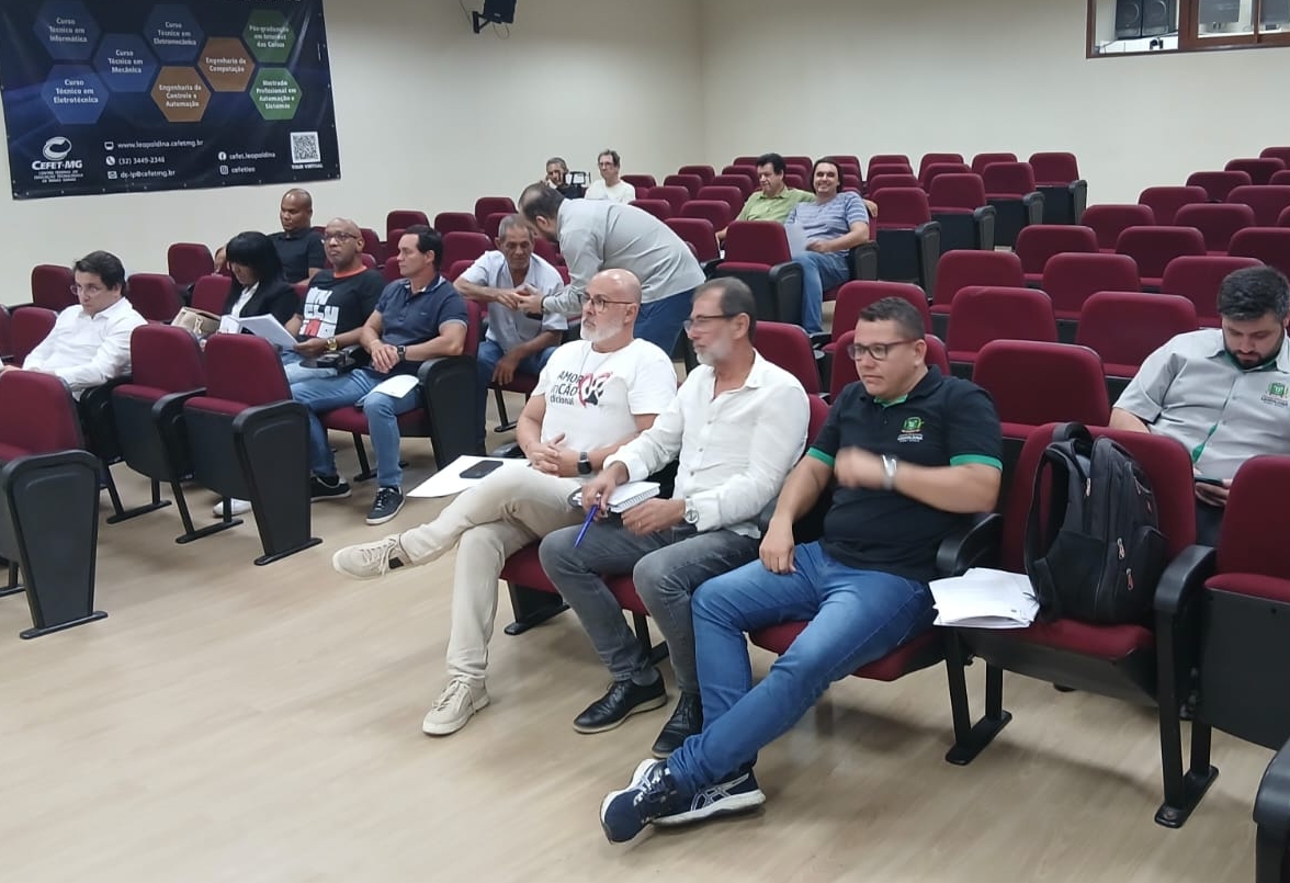 Câmara de Leopoldina aprova relatório de CPI e encaminha conclusões ao Ministério Público e Tribunal de Contas do Estado