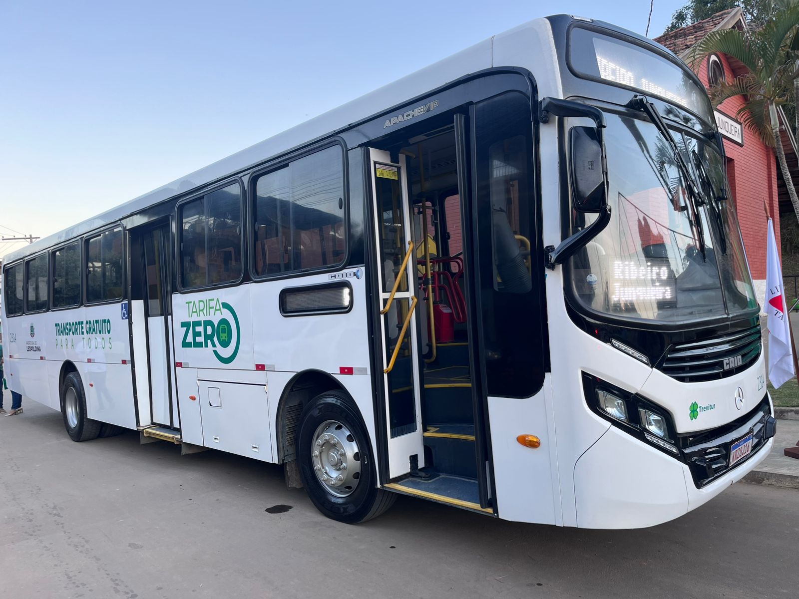 Prefeitura de Leopoldina amplia Tarifa Zero e leva transporte gratuito aos distritos