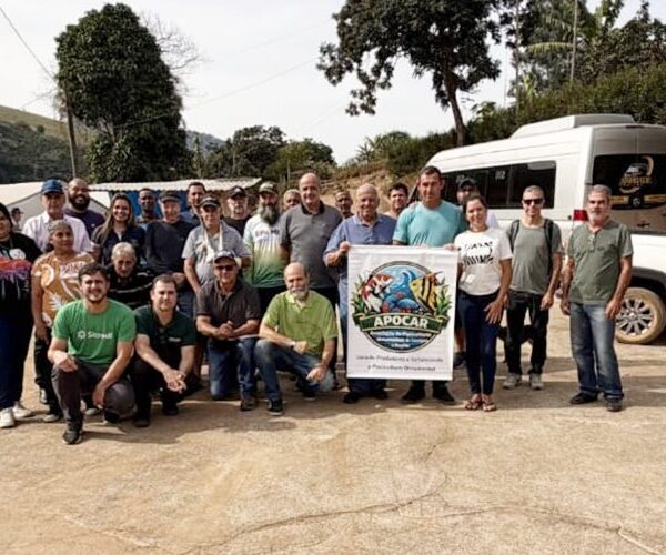 Leopoldina busca novas oportunidades para fortalecer cadeia da piscicultura ornamental