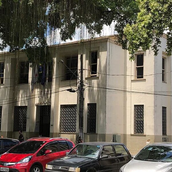 Câmara de Cataguases abre concurso público com salários de até R$ 6,1 mil