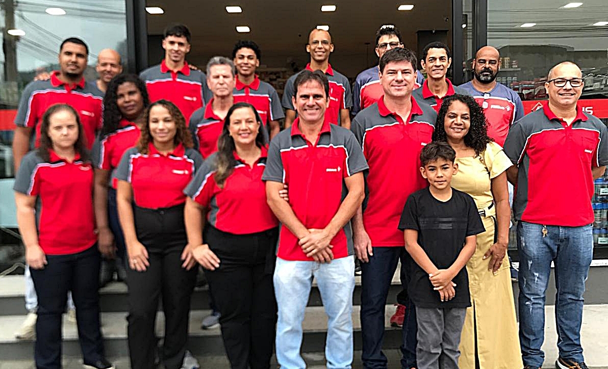 Ferragens Primus inaugura nova loja em Leopoldina e celebra trajetória de crescimento dos irmãos Anzolin