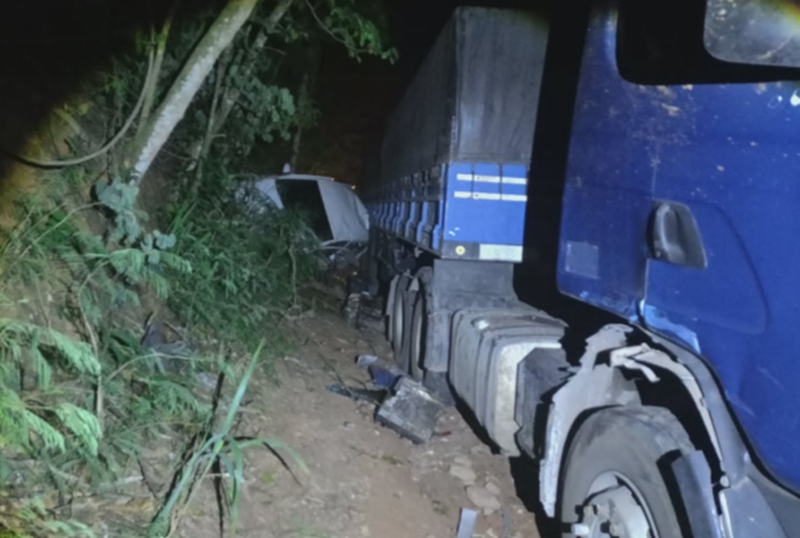 Dinâmica de acidente na MGC-120 em Leopoldina revela tentativa de ultrapassagem antes de colisão