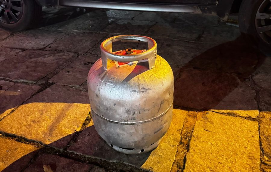 Filho é preso pela PM após furtar botijão de gás da própria mãe em Recreio