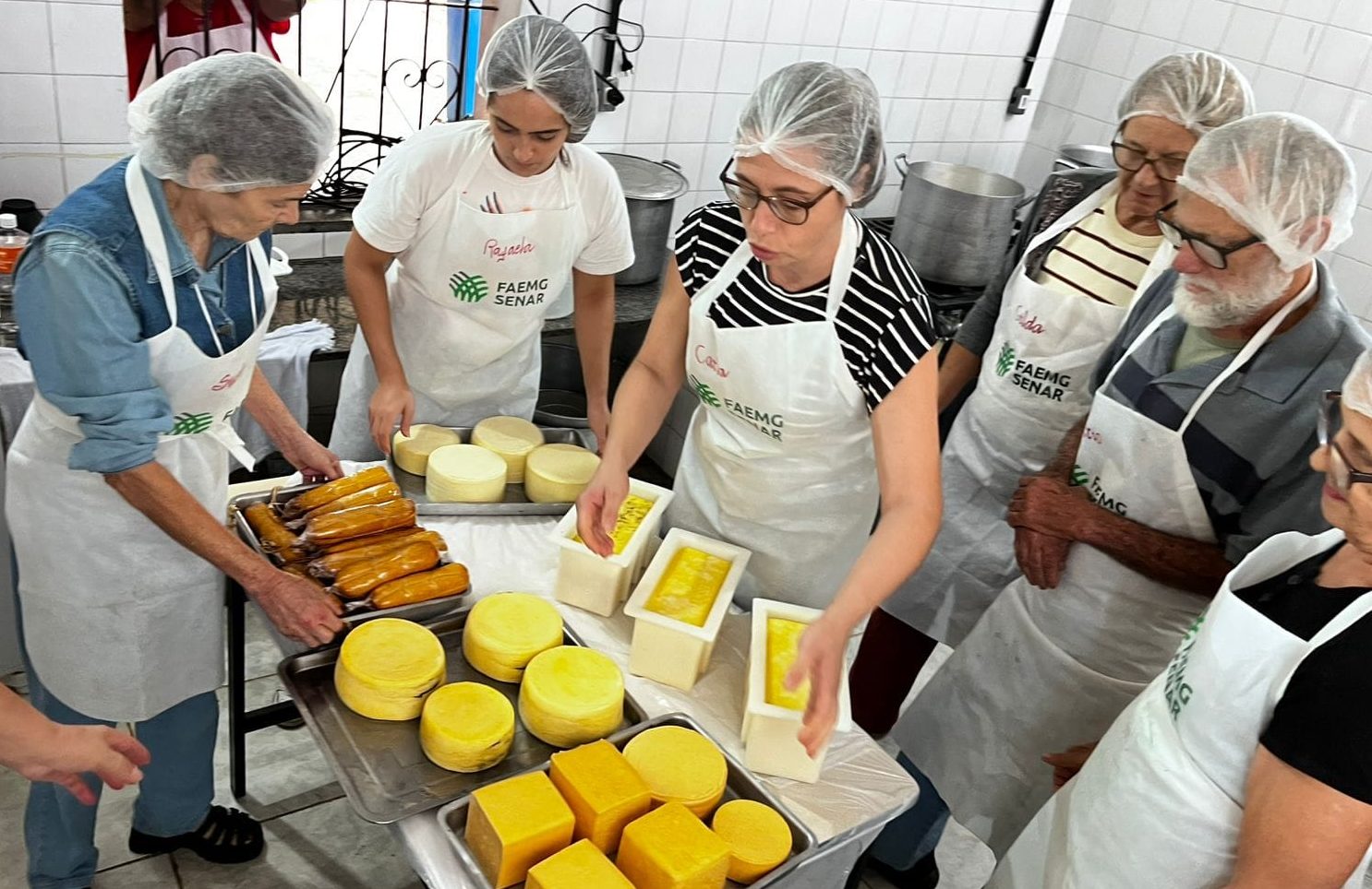 Curso de Queijos Especiais amplia oportunidades para produtores rurais de Leopoldina