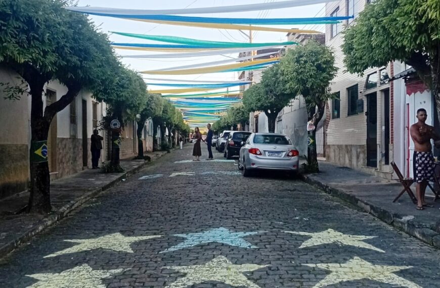 Ruas ganham cores e tradição volta a movimentar bairros de Leopoldina em clima de Copa do Mundo