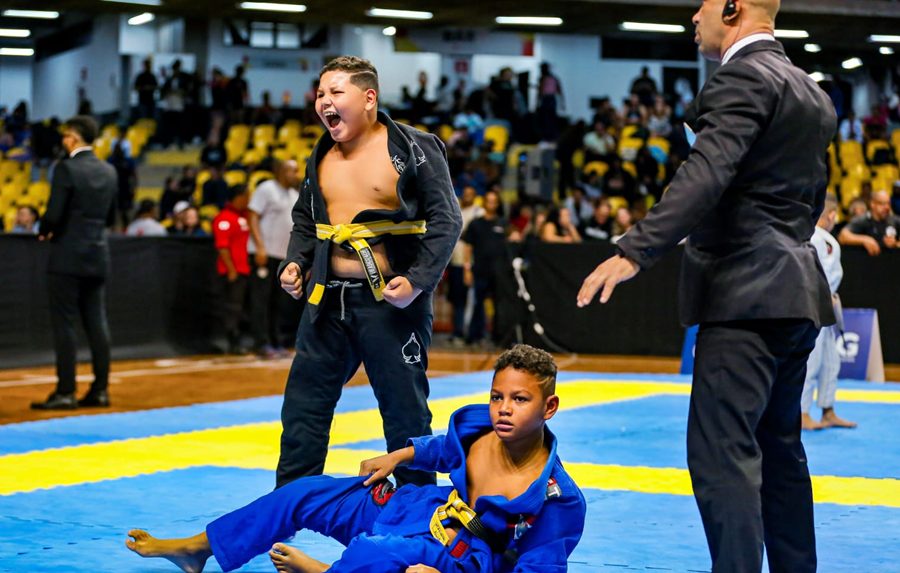 Aos 11 anos, atleta de Leopoldina lidera ranking mineiro de Jiu-Jitsu e coleciona títulos