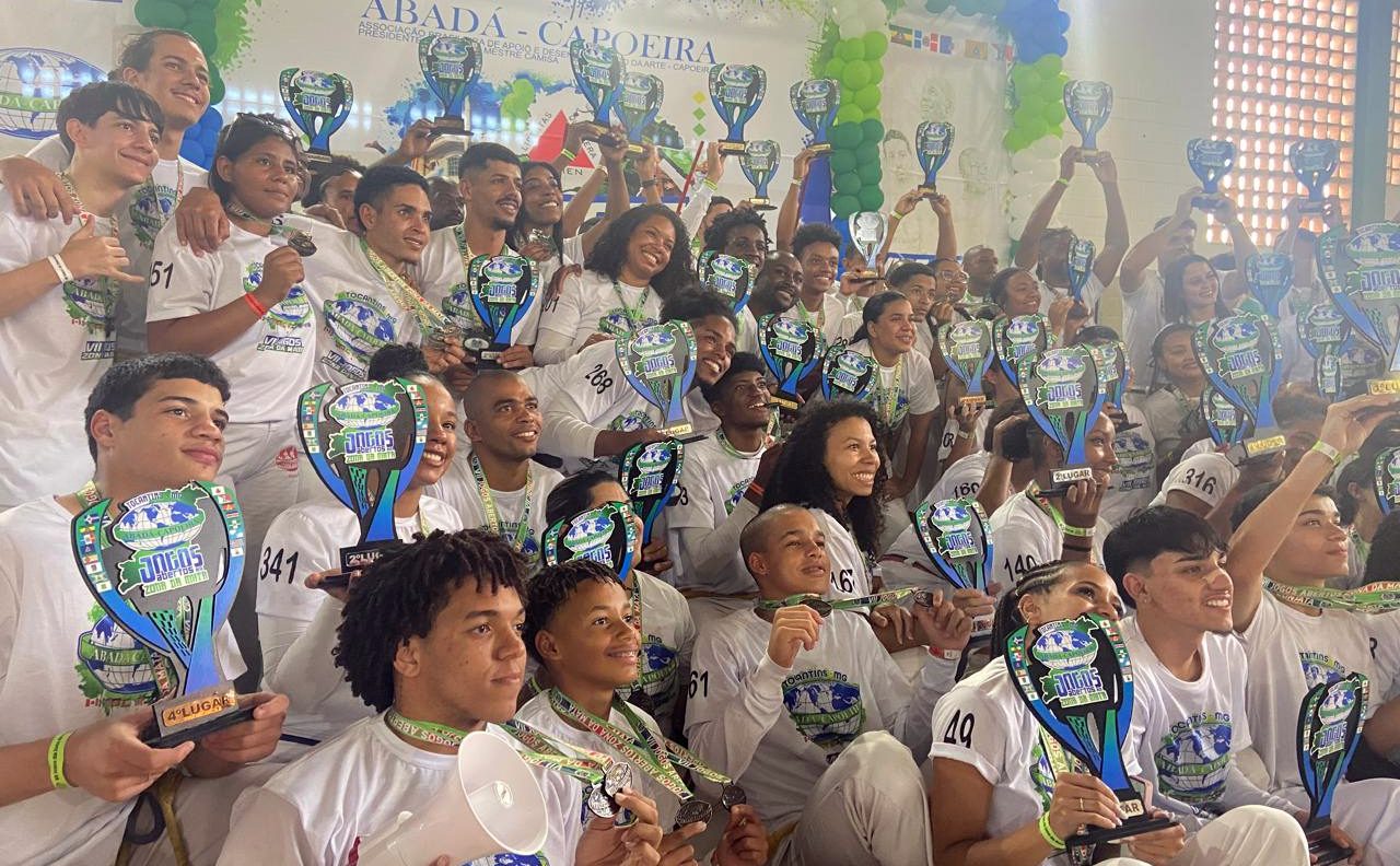 Capoeiristas de Leopoldina conquistam títulos e se destacam nos Jogos Abertos da Zona da Mata