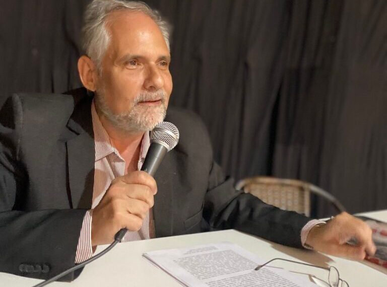 O Brasil perde o poeta, ensaísta e tradutor Alexei Bueno
