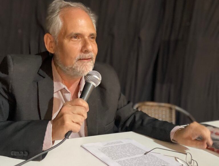 O Brasil perde o poeta, ensaísta e tradutor Alexei Bueno