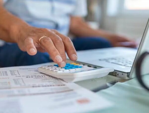 Negocia Energisa oferece descontos de até 98% para clientes com contas em atraso
