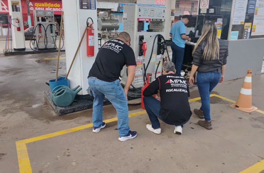 Procon-MPMG fiscaliza 25 postos de combustíveis e autua 12 estabelecimentos na Zona da Mata