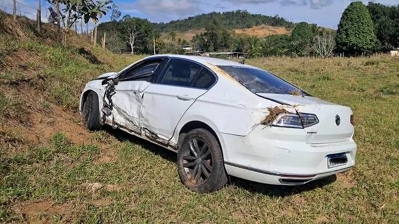 Ocupantes saem ilesos após acidente na rodovia entre Miraí e Muriaé