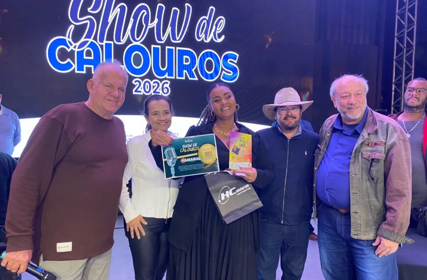 Cássia da Silva emociona o público e conquista Show de Calouros da 88ª Expoleo