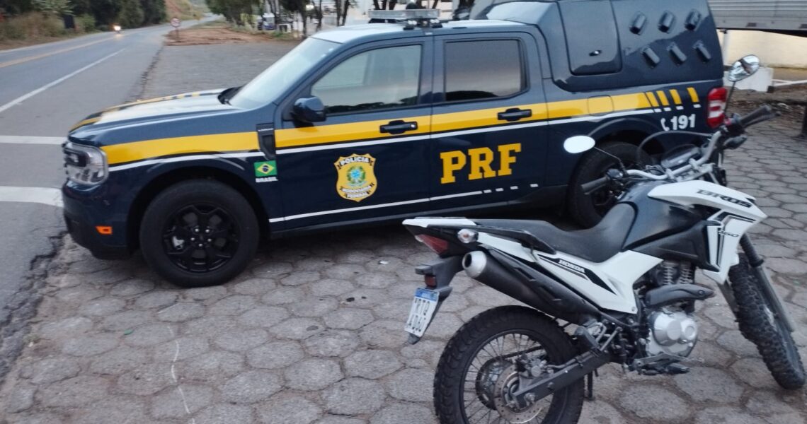 Moto roubada há quase dois anos é recuperada pela PRF durante fiscalização na BR-116 em Laranjal