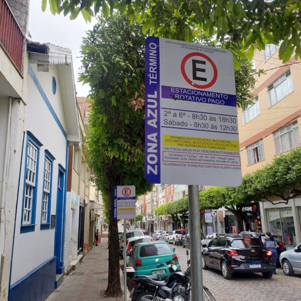 Estacionamento rotativo começa a funcionar na região central de Leopoldina no dia 3 de agosto