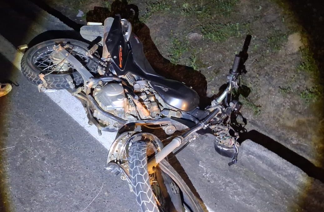 Jovem de 23 anos morre em acidente na BR-116 em Além Paraíba