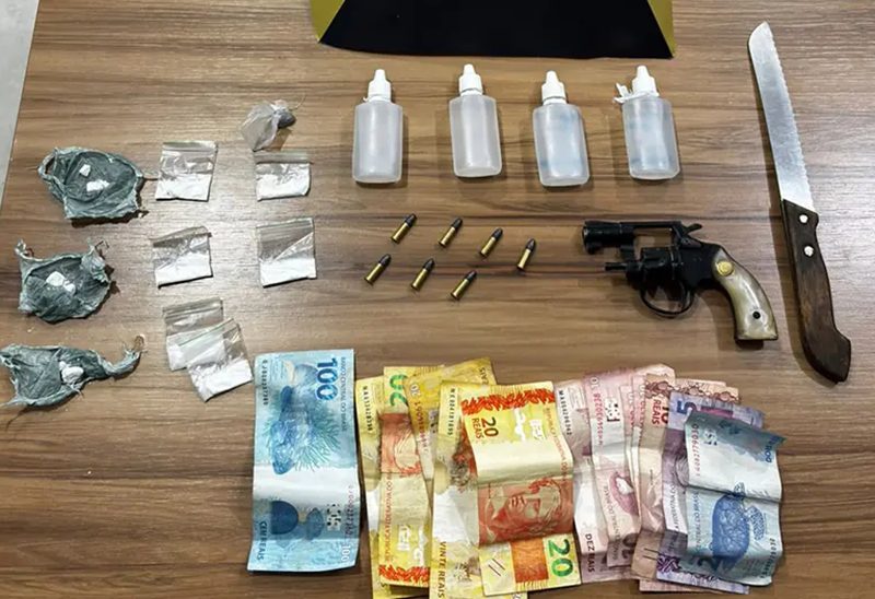 Adolescente é apreendido após apontar arma para policial durante fuga em Cataguases