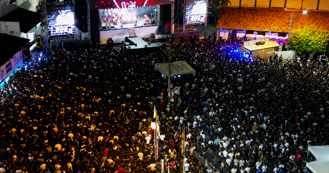 Do funk ao sertanejo, Expoleo 2026 reúne multidões em duas noites de grandes shows