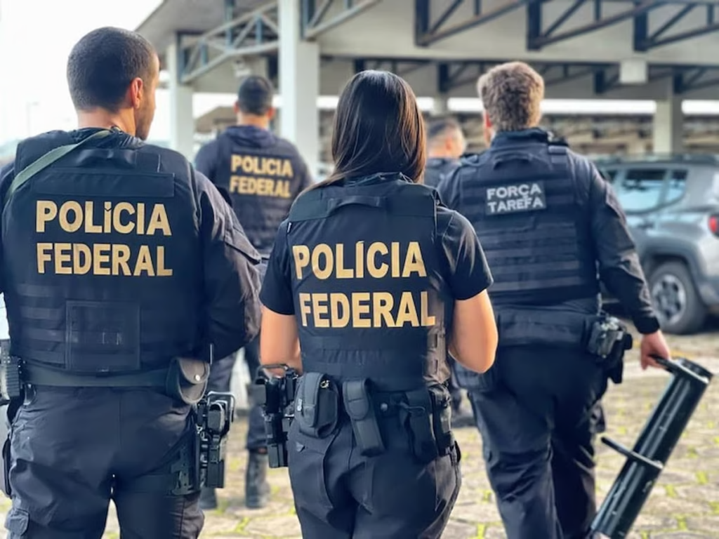 Polícia Federal realiza operação em Ubá após apreensões de notas falsas na região