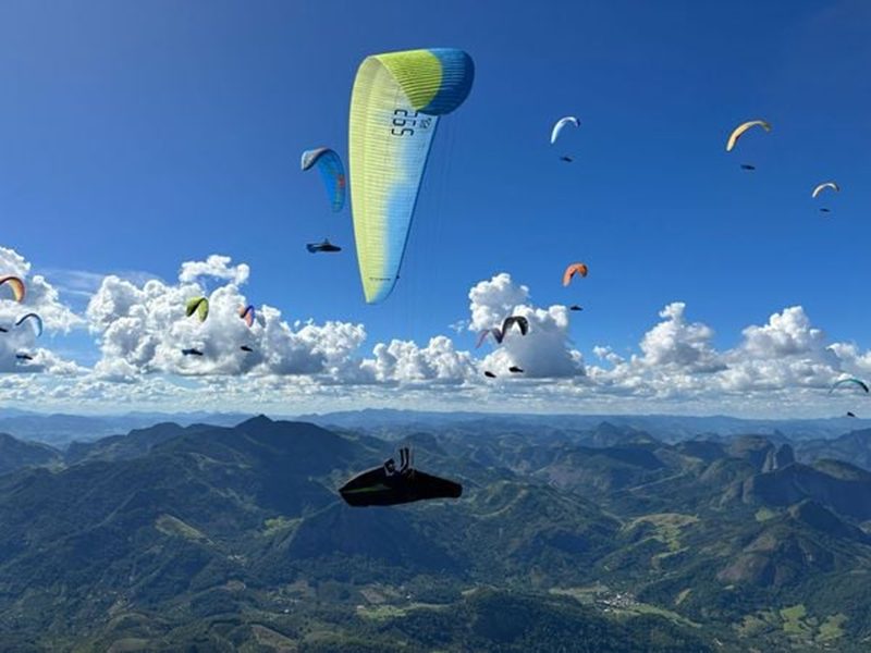 Stone House será o QG oficial da Copa de Parapente de Leopoldina com três dias de shows gratuitos
