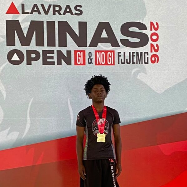 Jovem de Argirita vence por finalização e conquista dois títulos no Sul de Minas