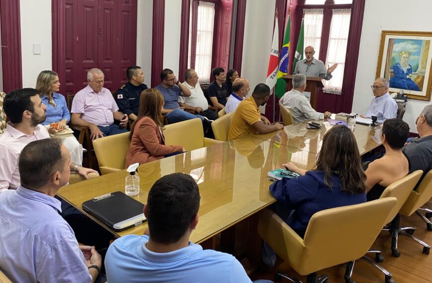 Prefeitura de Leopoldina e Sebrae firmam parceria para capacitação de servidores e atração de novos investimentos