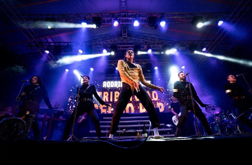 Rodrigo Teaser apresenta ‘Tributo ao Rei do Pop’ neste sábado na Stone House em Leopoldina
