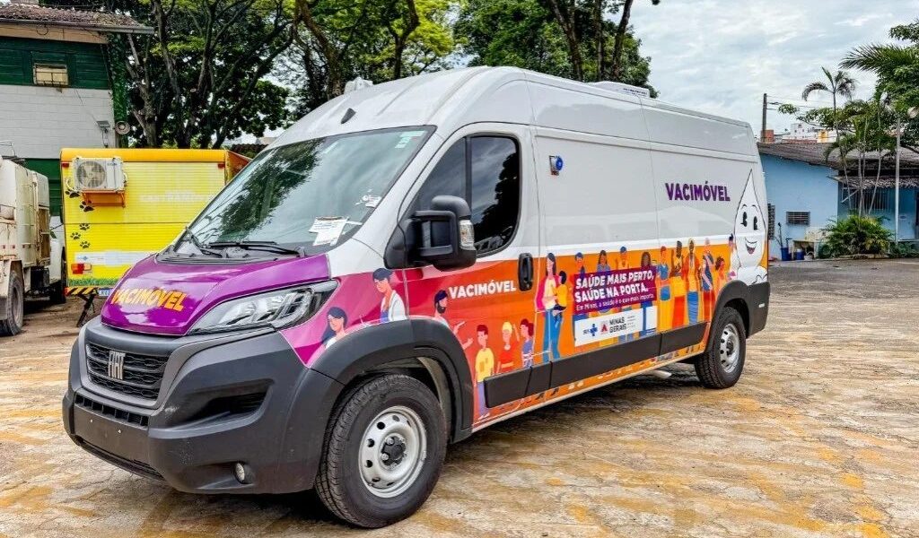Vacimóvel percorrerá bairros de Leopoldina para atualização da caderneta de vacinação