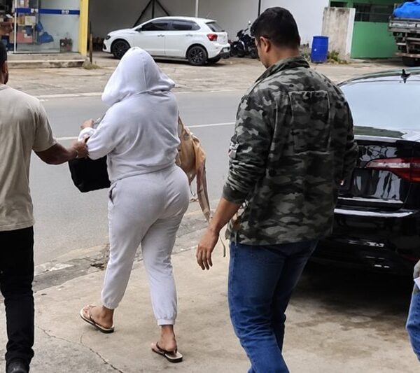 Polícia Civil prende em Muriaé mulher investigada por agressão no Rio de Janeiro
