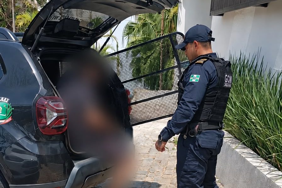 Homem é preso após ameaçar vítima que se recusou a entregar dinheiro em Leopoldina