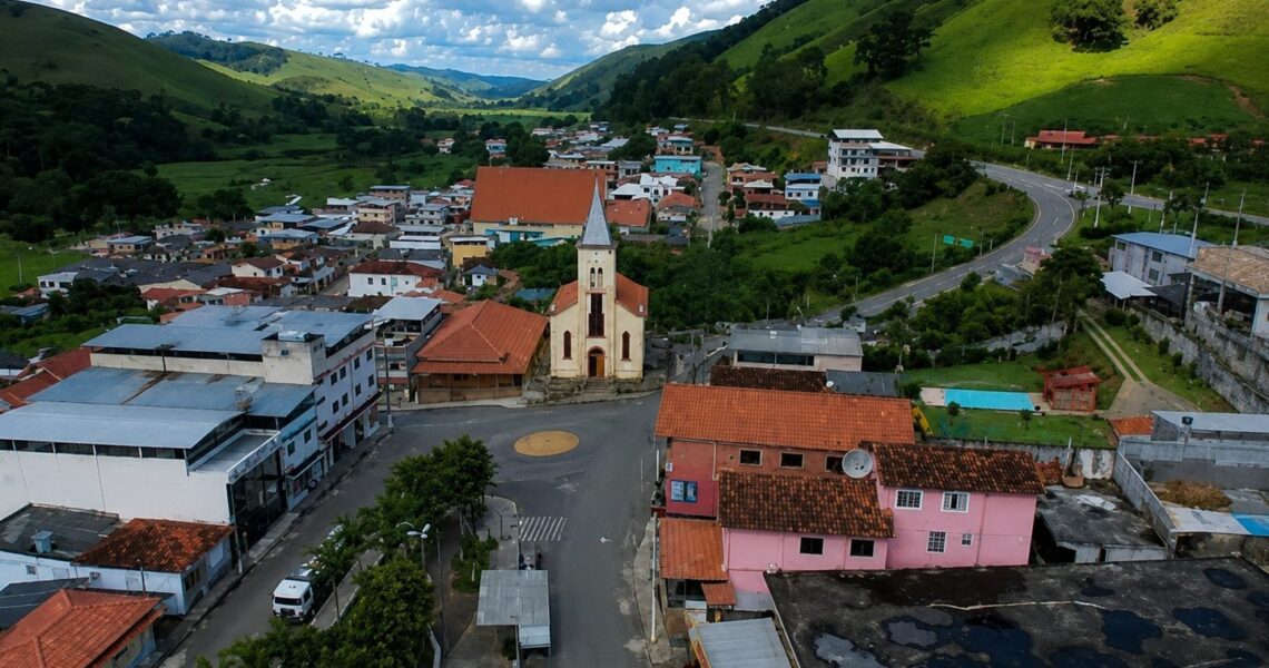 Justiça impede pagamento de R$ 1,8 milhão para shows em Santa Bárbara do Tugúrio