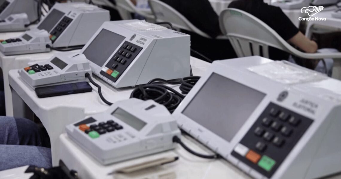 Justiça Eleitoral convoca interessados para acompanhar preparação e lacração das urnas eletrônicas em Leopoldina