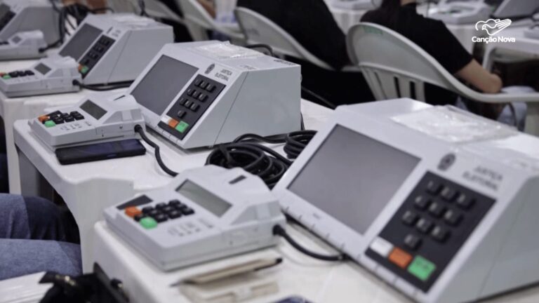 Justiça Eleitoral convoca interessados para acompanhar preparação e lacração das urnas eletrônicas em Leopoldina