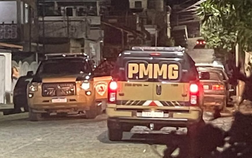 Operação da PM prende quatro pessoas e apreende 75 pinos de cocaína em Leopoldina